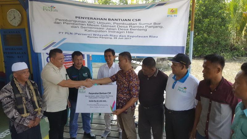 PLN Bangun Infastruktur untuk Masyarakat sekitar PLTD
